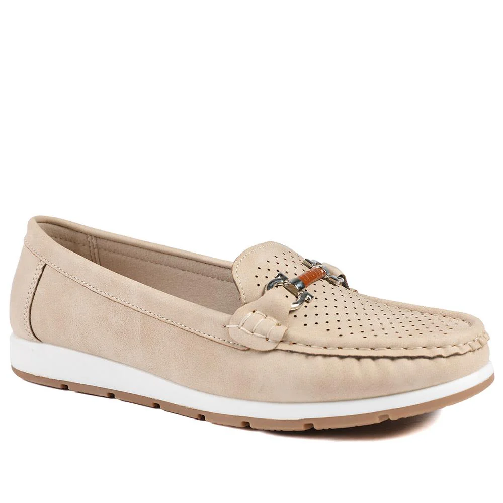 Breathable Buckle Detailed Moccasins - BAIZH41039 / 327 317 - Beige