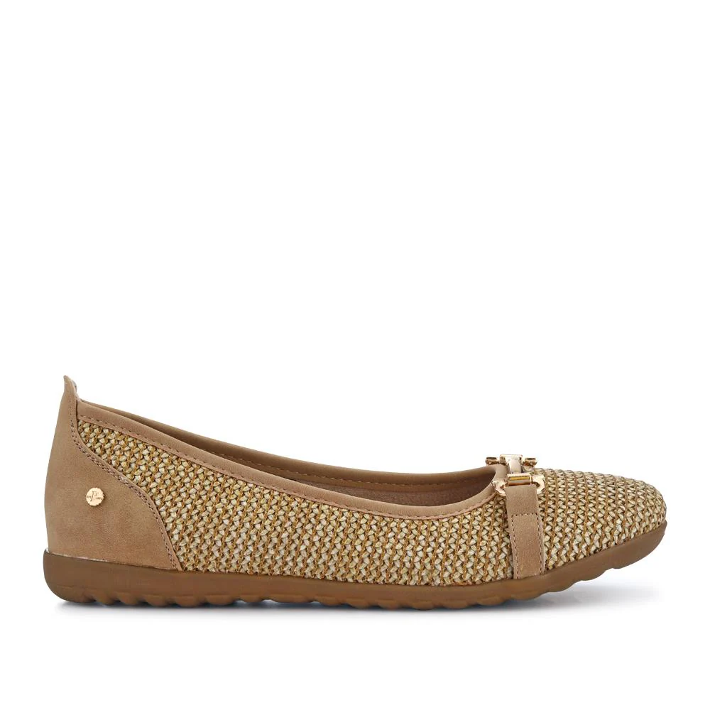 Buckle-Detailed Lightweight Pumps - WBINS41011 / 327 201 - Sand - Image 2