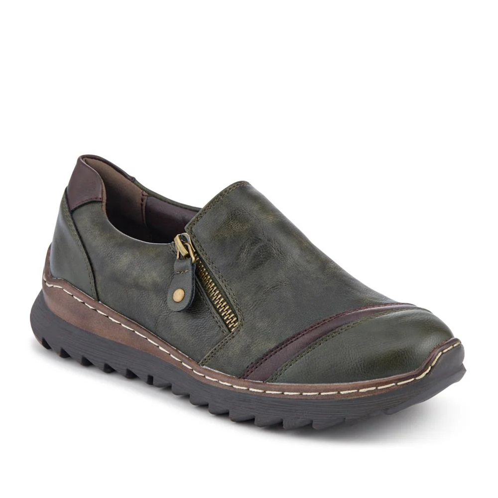 Casual Slip-On Shoes - PINYI41000 / 327 080 - Khaki