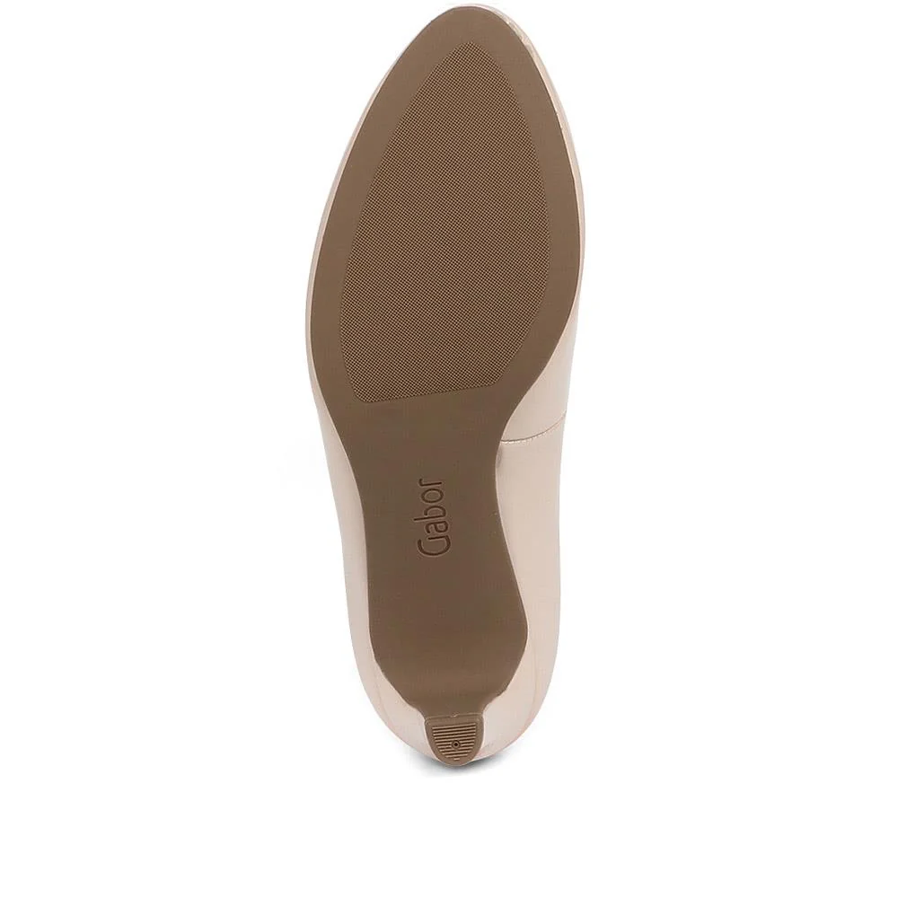 Comfortable Heeled Court Shoes - GAB35545 / 322 515 - Beige Patent - Image 5