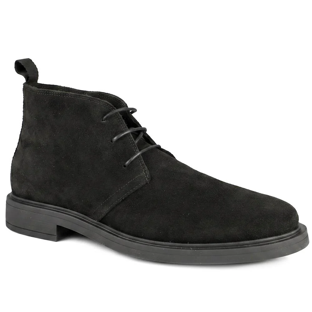 Favian Leather Lace Up Chukka Boots - FAVIAN / 330 216 - Black Suede