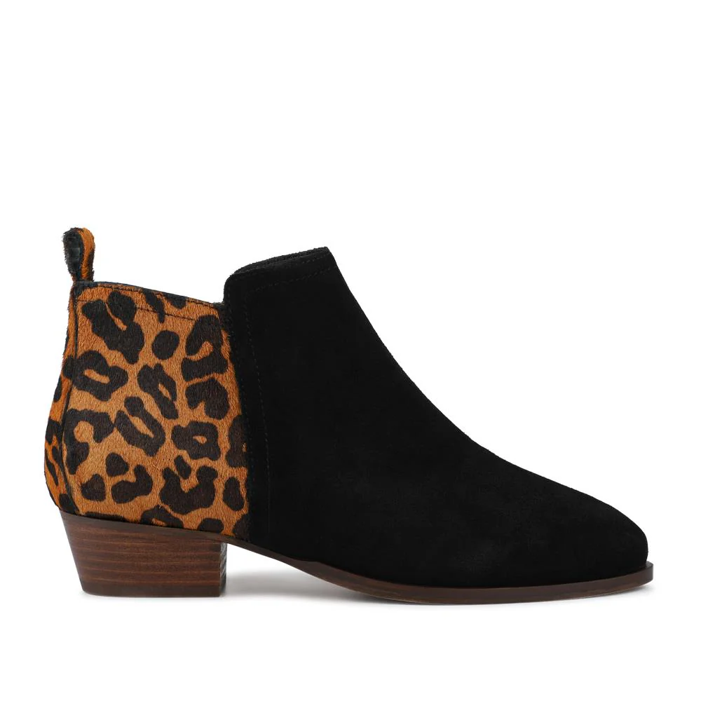 Florie Heeled Leather Ankle Boots - FLORIE / 324 290 - Black Leopard - Image 2