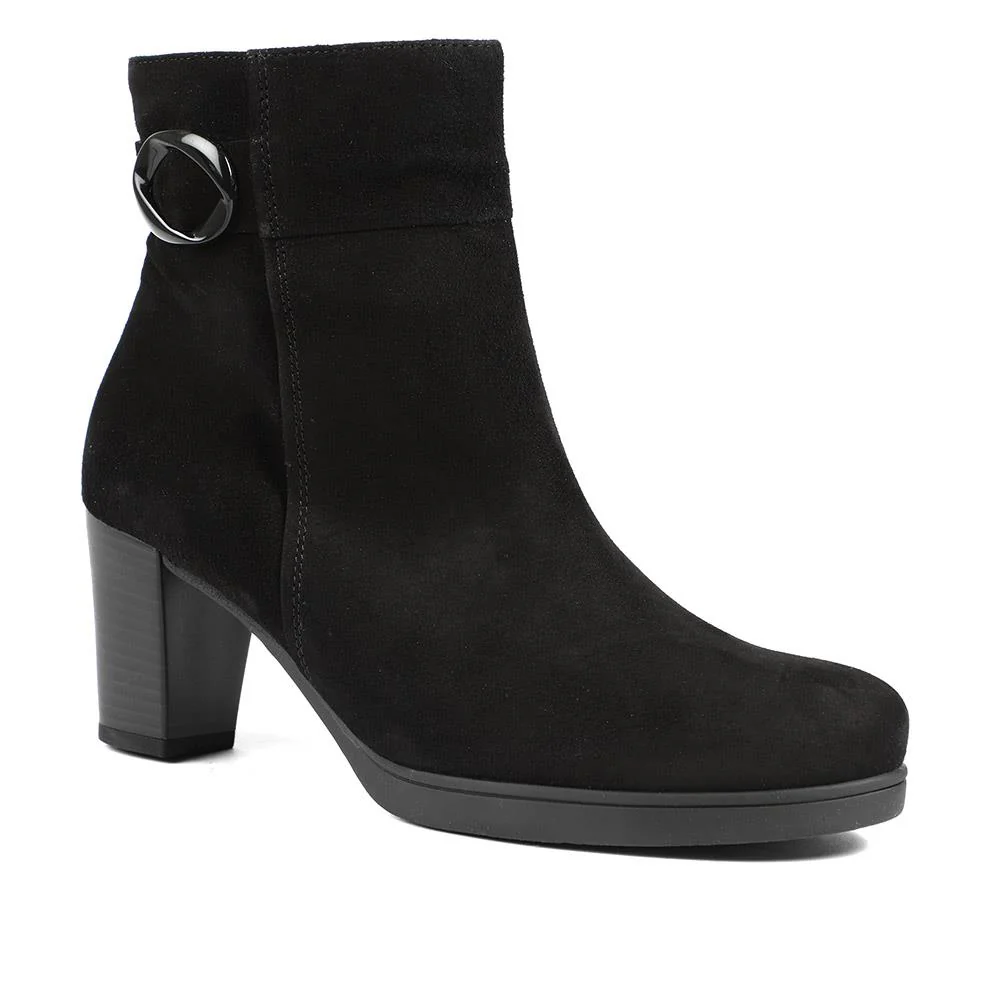 Gabor Wide Fit Leather Block Heel Ankle Boots - GAB42547 / 329 078 - Black Suede