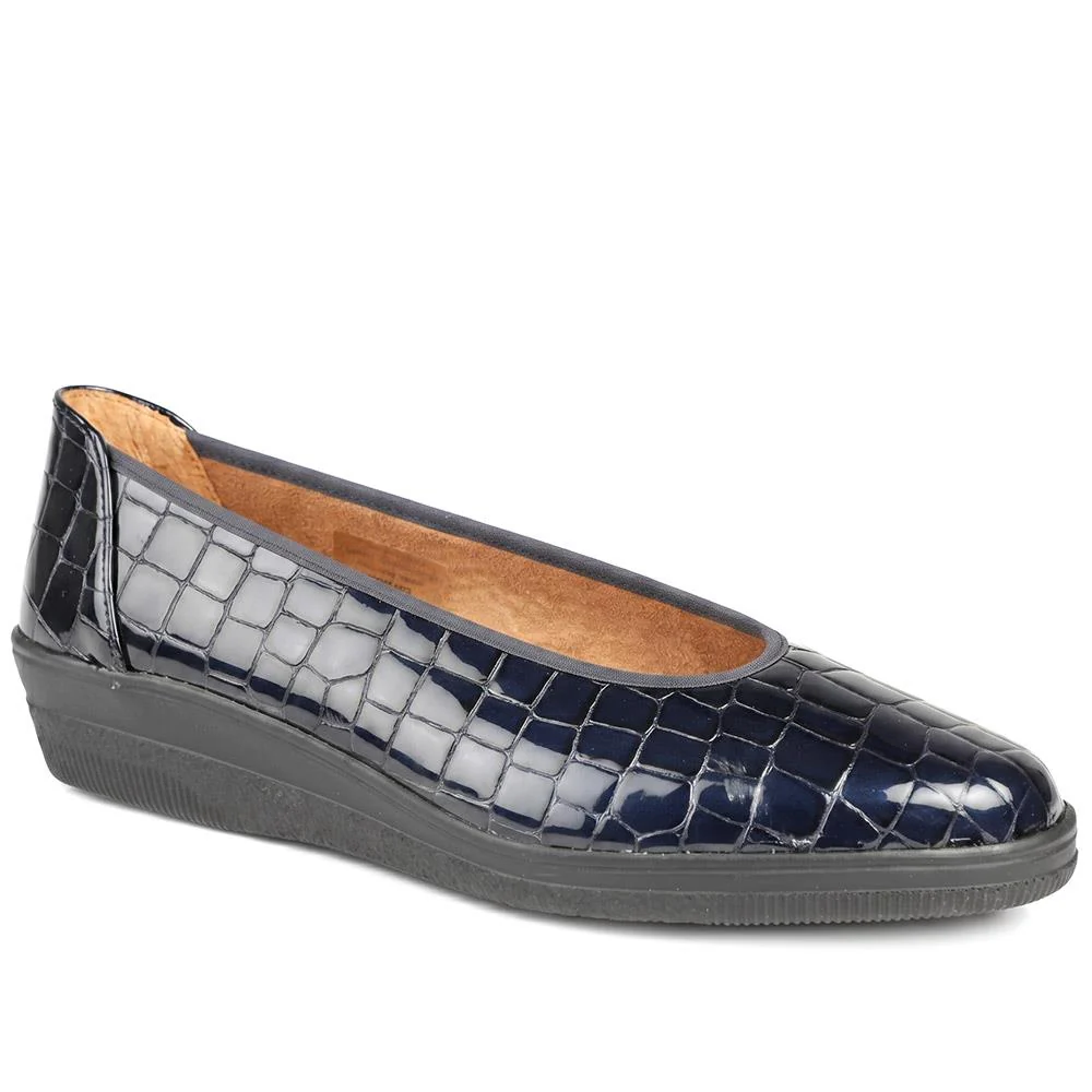 Gabor Wide Fit Leather Chunky Sole Pumps - GABC44510 / 330 265 - Navy Croc
