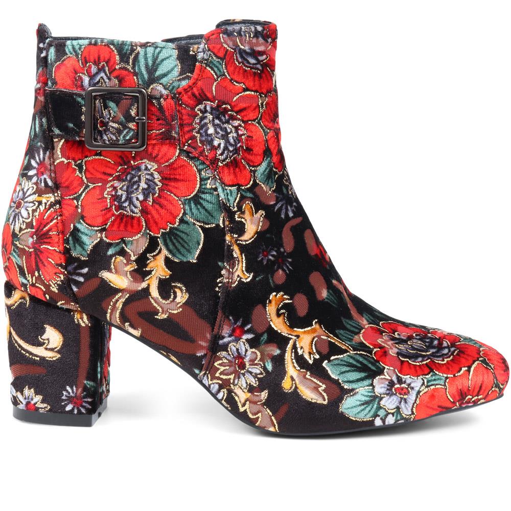 Patterned Block Heel Buckle Ankle Boots - WBINS38090 / 324 214 - Floral - Image 2
