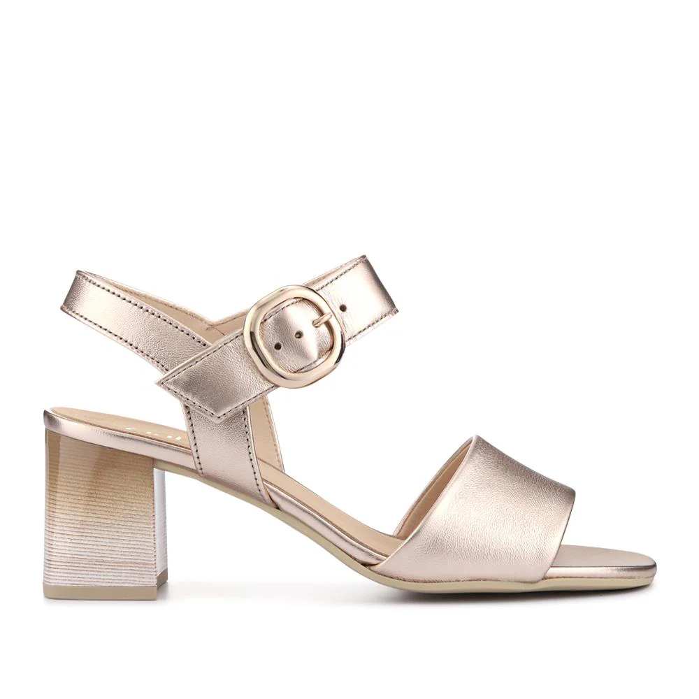 Kruger Smart Leather Block-Heeled Sandals - GAB41516 / 327 010 - Metallic Beige - Image 2