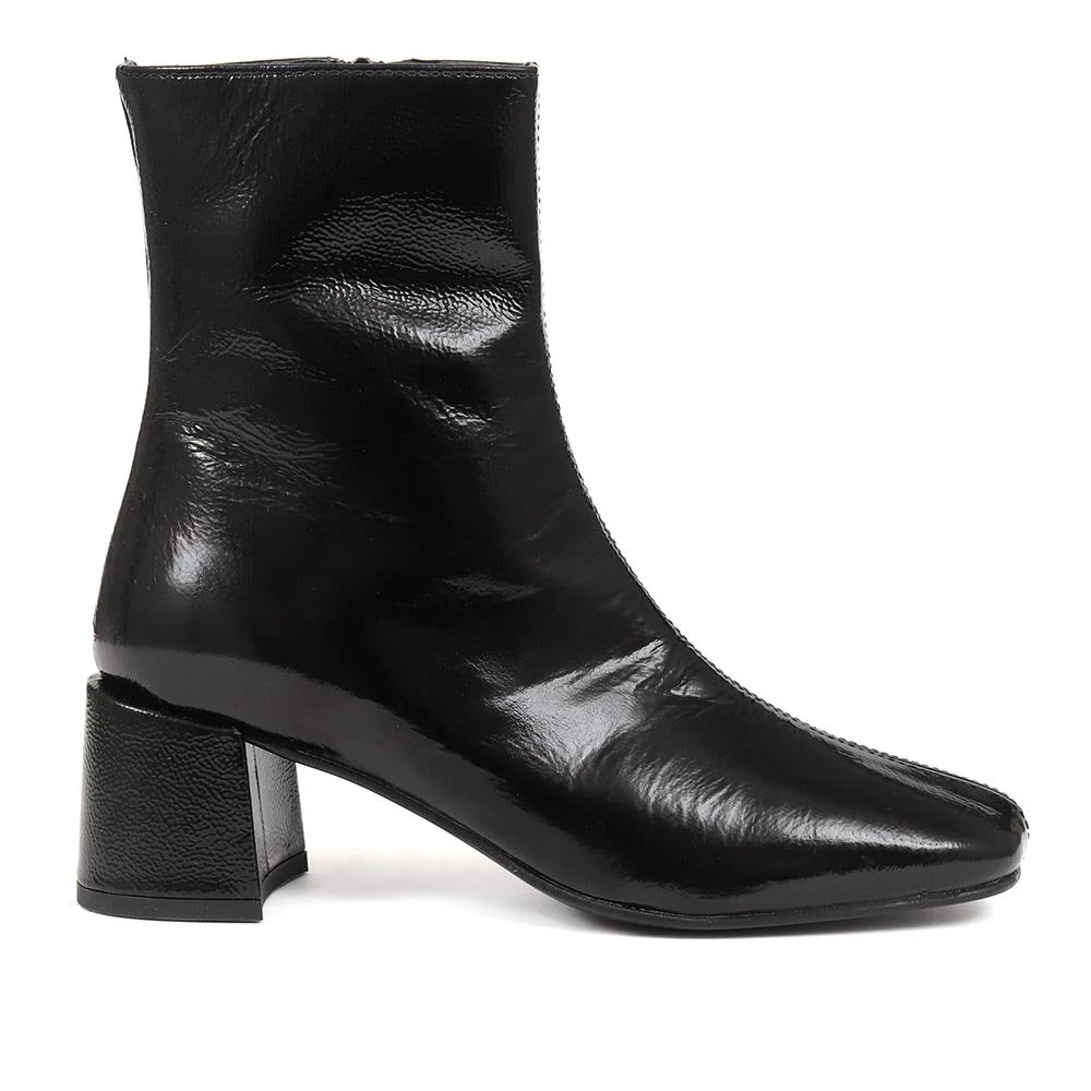 LAREINA Patent Block Heeled Ankle Boots - LAREINA / 324 366 - Black - Image 2
