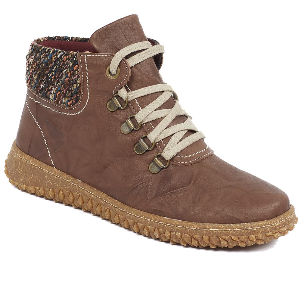 Leather Ankle Boots - HAK32015 / 319 263