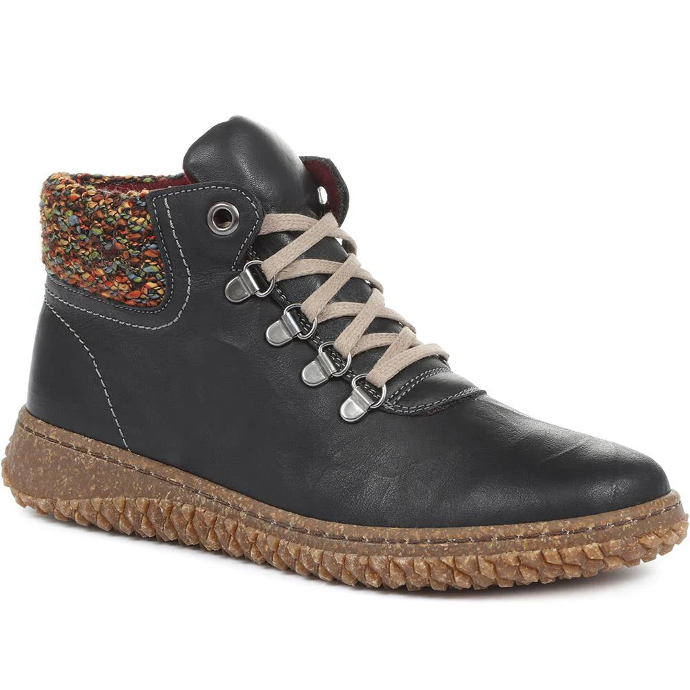 Leather Ankle Boots - HAK32015 / 319 263 - Image 4