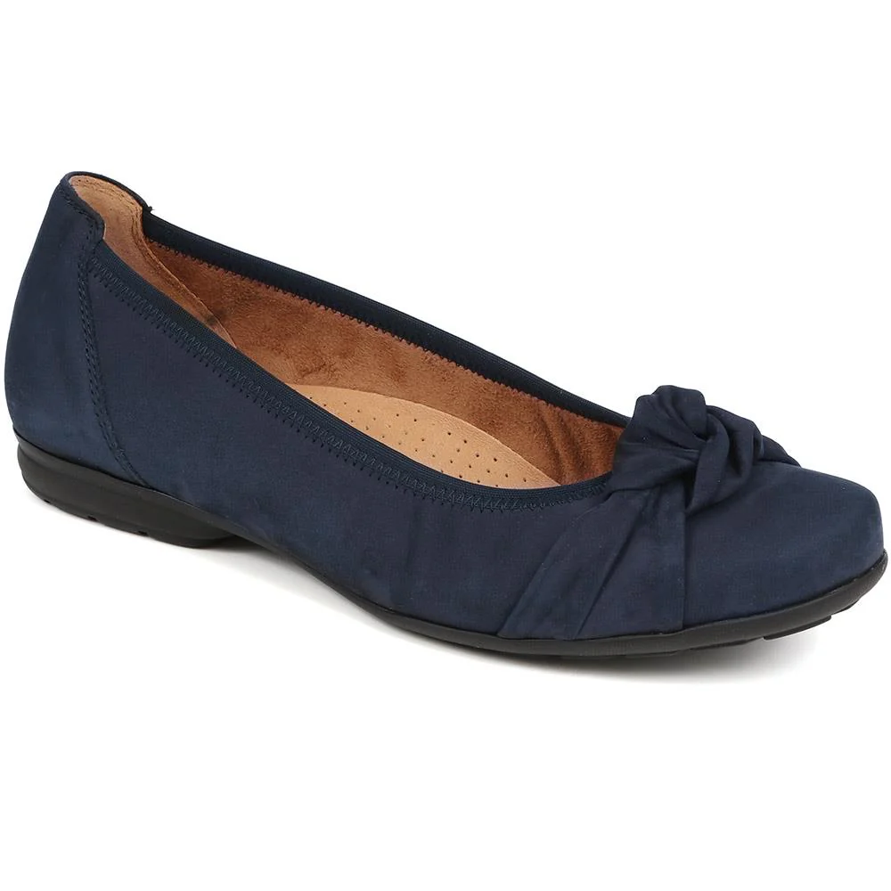 Leather Ballet Pumps - GAB39519 / 325 402 - Navy