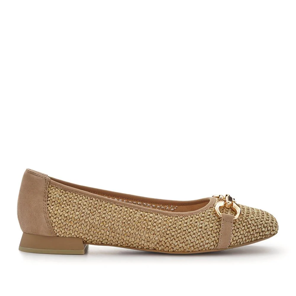 Leather Buckle-Detailed Pumps - CAPRI41500 / 327 055 - Natural - Image 2