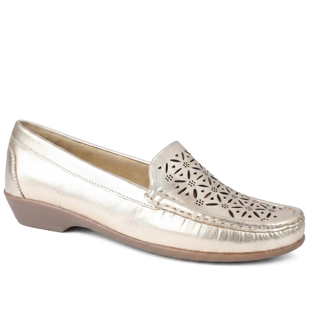 Leather Cut Out Detail Moccasin - MOEN43001 / 329 546 - Soft Gold