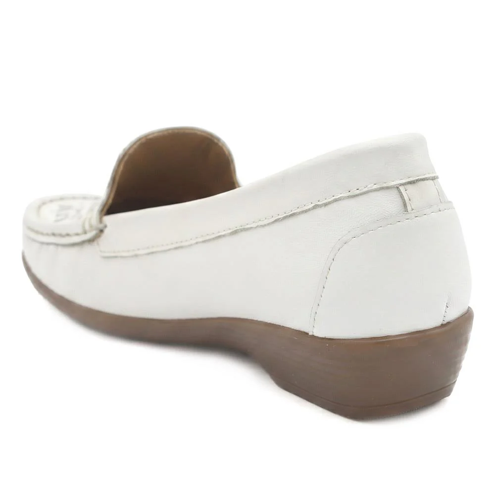 Leather Cut Out Detail Moccasin - MOEN43001 / 329 546 - White - Image 4