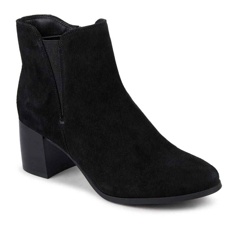 Leather Elasticated Heeled Ankle Boots - FBFOO42002 / 328 516 - Black Suede