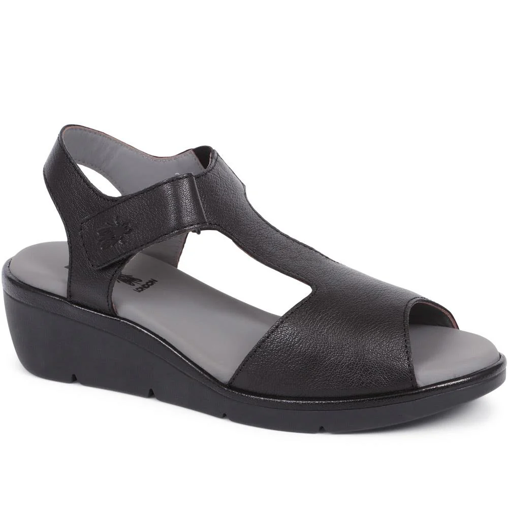 Leather Wedge Sandals - FLYLO37007 / 323 681 - Black