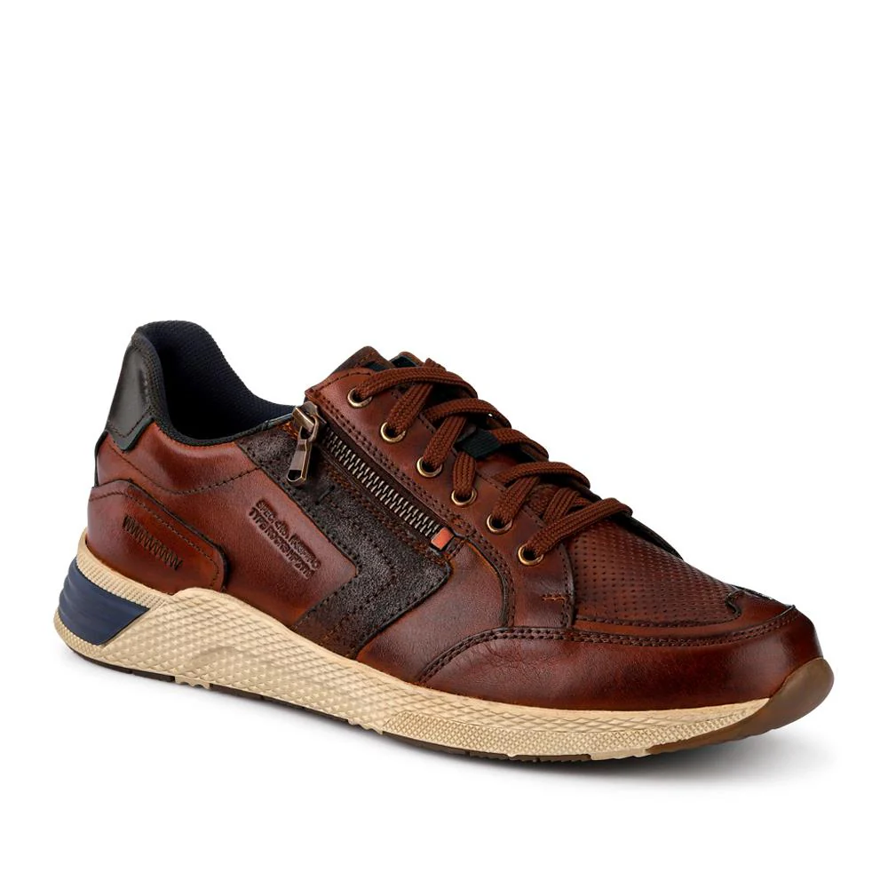 Leather Wide-Fit Lace-Up Trainers - PARK41046 / 327 261 - Cognac