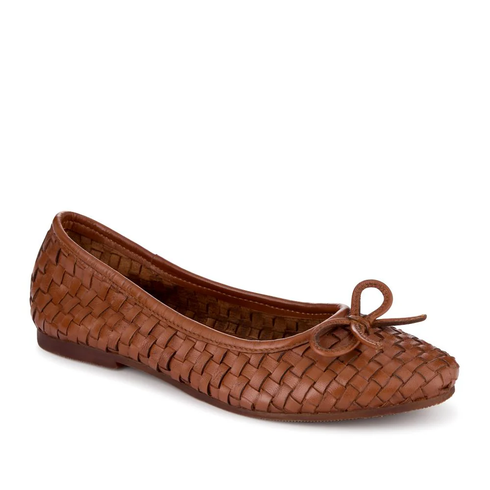 Lightweight Leather Pumps  - BELSK41009 / 327 463 - Tan