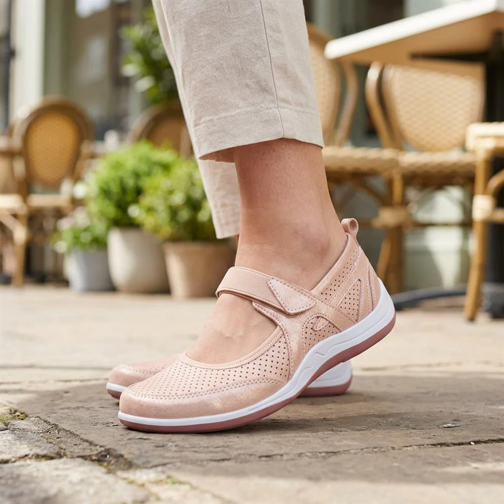 Lightweight Mary-Jane Ladies Trainers - BRK33019 / 319 642 - Rose Gold - Image 2
