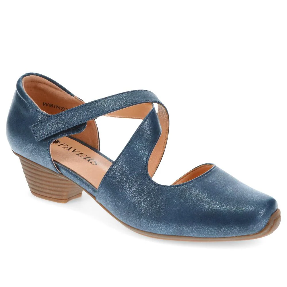 Low-Heeled Court Shoes - WBINS39078 / 325 127 - Navy