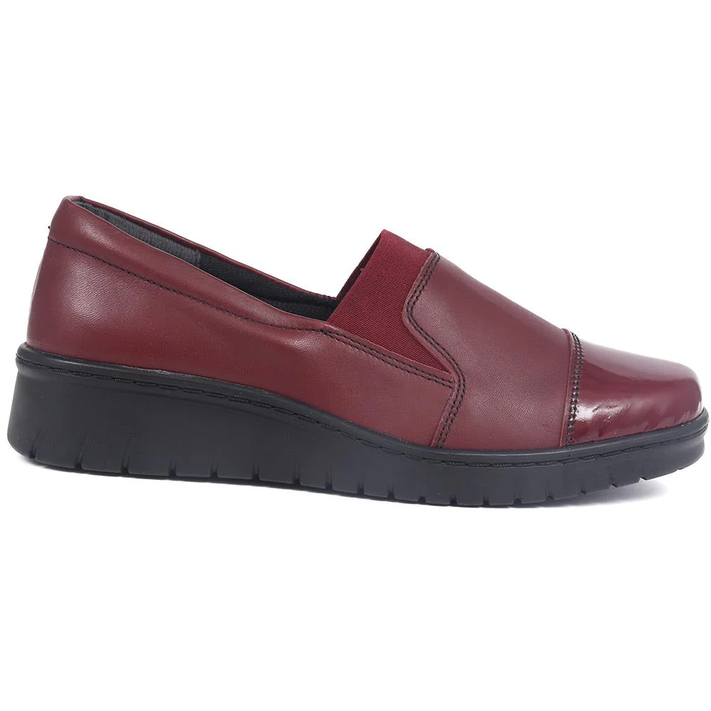 Patent Toe Slip-On Shoes - HAK40018 / 326 616 - Burgundy - Image 2