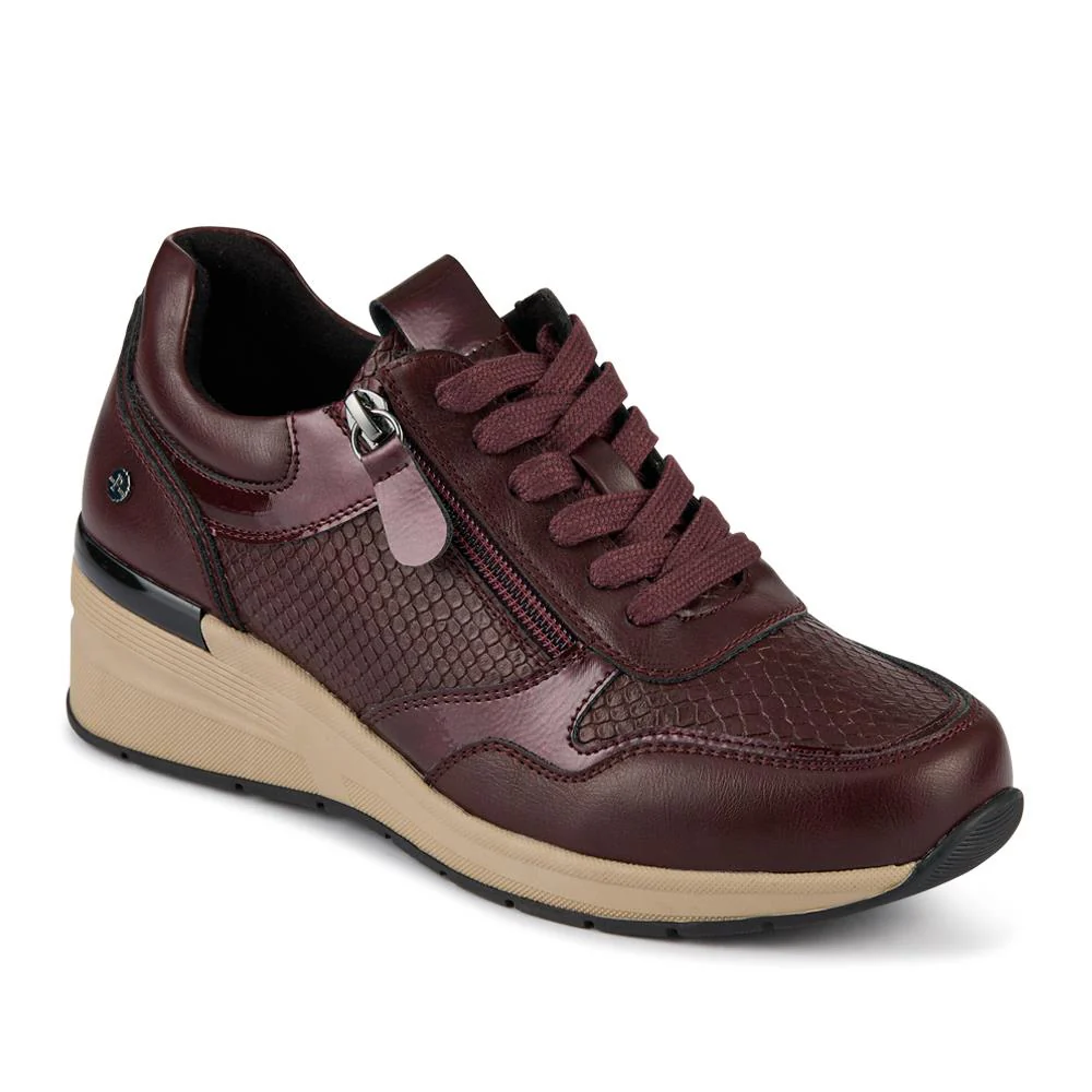 Platform Lace-Up Trainers with Side Zip - WOIL42006 / 328 221 - Burgundy