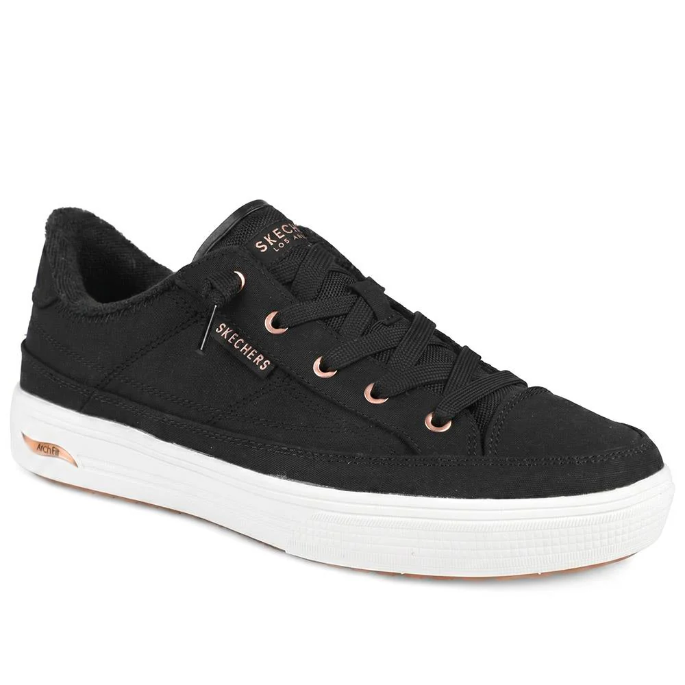 Skechers Arch Fit Arcade Lace Up Trainers - SKE43520 / 328 732