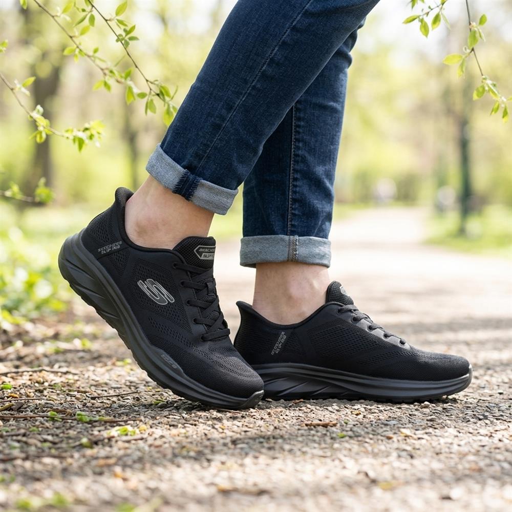Skechers Slip-ins: Extra Wide Equalizer Trainers - SKE43074 / 329 067 - Black-Black - Image 2