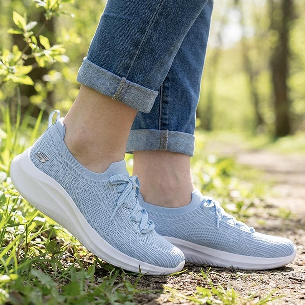 Skechers Sporty Breathable Slip On Trainers - SKE43015 / 328 681 - Light Blue - Image 2