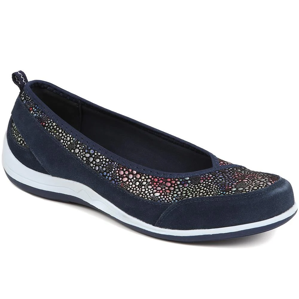 Slip-On Patterned Lightweight Pumps - BRK37007 / 323 323