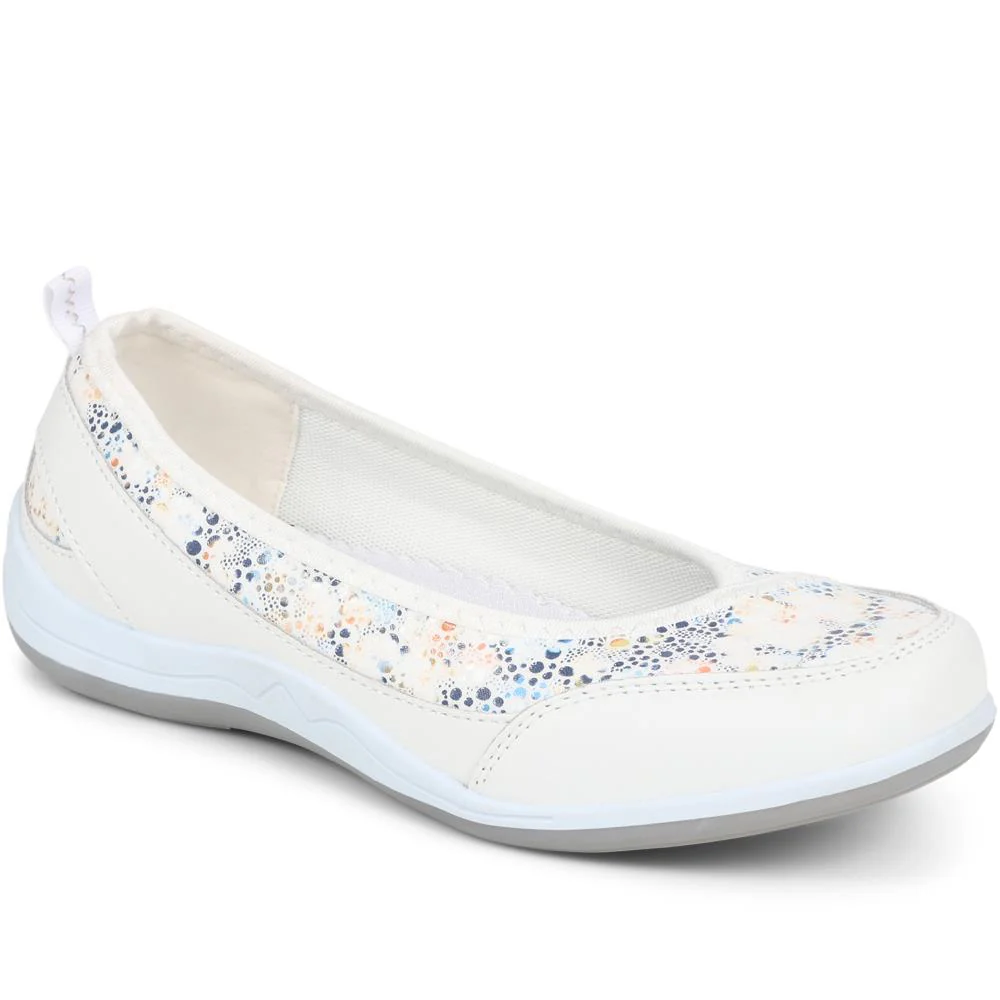 Slip-On Patterned Lightweight Pumps - BRK37007 / 323 323 - Image 3
