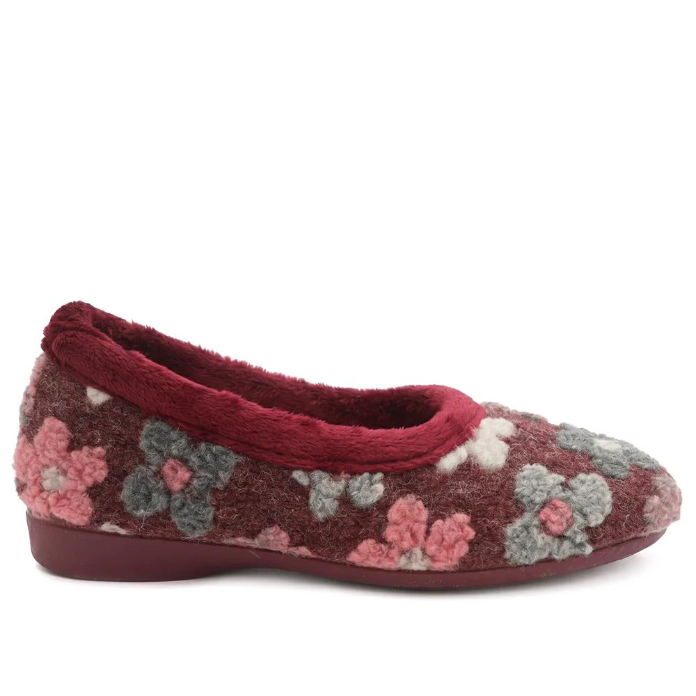 Soft Floral Full Slippers - FEVI43001 / 329 503 - Burgundy Multi - Image 3