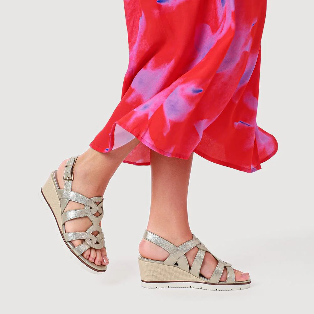 Strappy Wedge-Heeled Espadrilles - WBINS41042 / 327 223 - Gold - Image 5