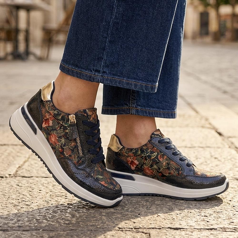 Stylish Zip & Lace Wedge Trainers - WBINS44050 / 329 621 - Navy Patent - Image 2