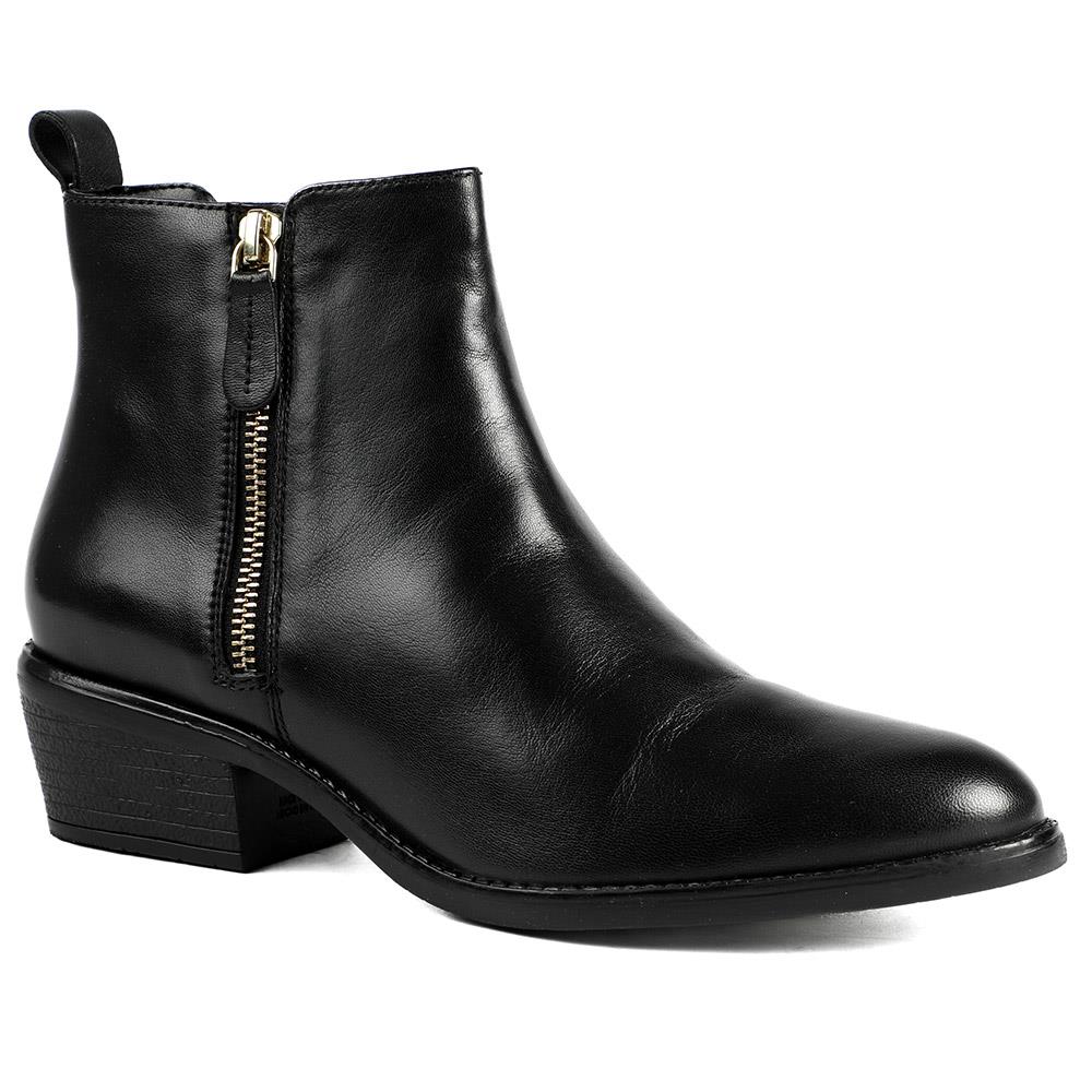 Van Dal Barlow II Wide Fit Leather Ankle Boots - GUP42502 / 328 840