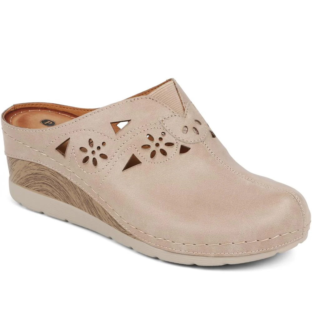 Wedge Heel Clogs  - WOIL39031 / 325 148 - Beige