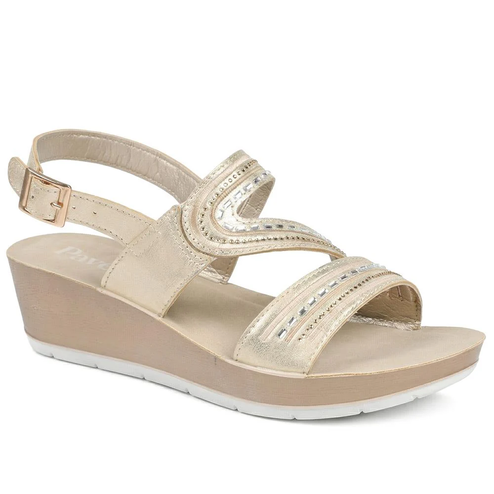 Wedge Heeled Buckle Fasten Sandals - INB43012 / 329 269 - Gold