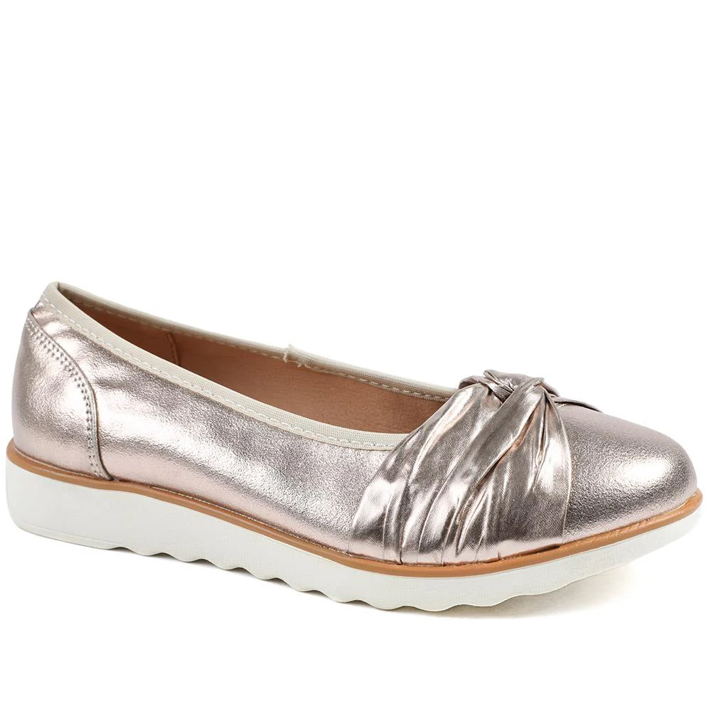 Wide Fit Chunky Bow Detailed Pumps - BRK43006 / 329 008 - Gold