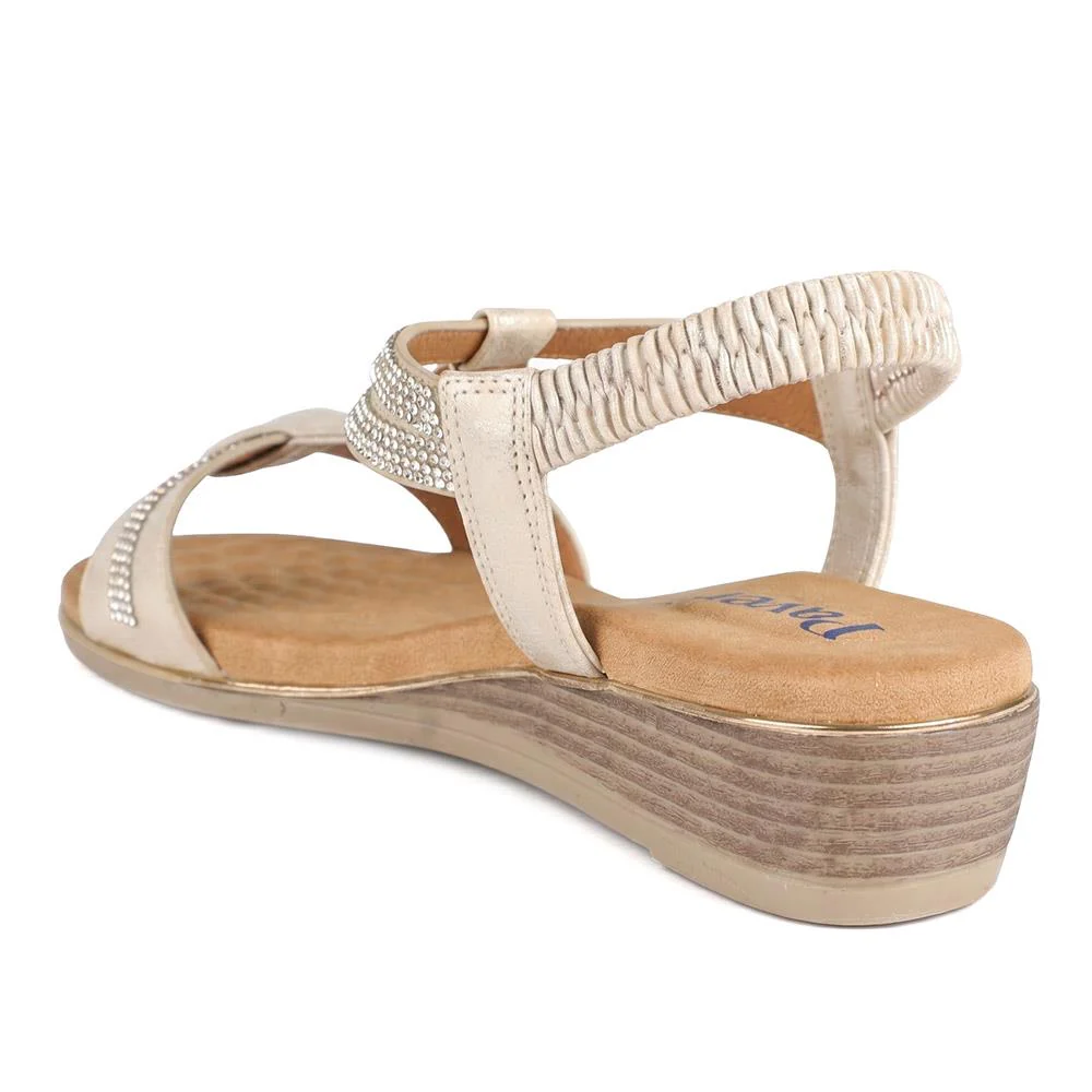Wide Fit Embellished Stretch Fit Sandals - BAIZH43066 / 329 610 - Gold - Image 4