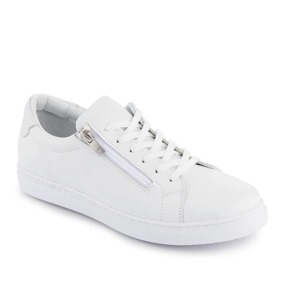 Wide Fit Leather Zip & Lace Trainers - ULUTA42000 / 328 391 - White