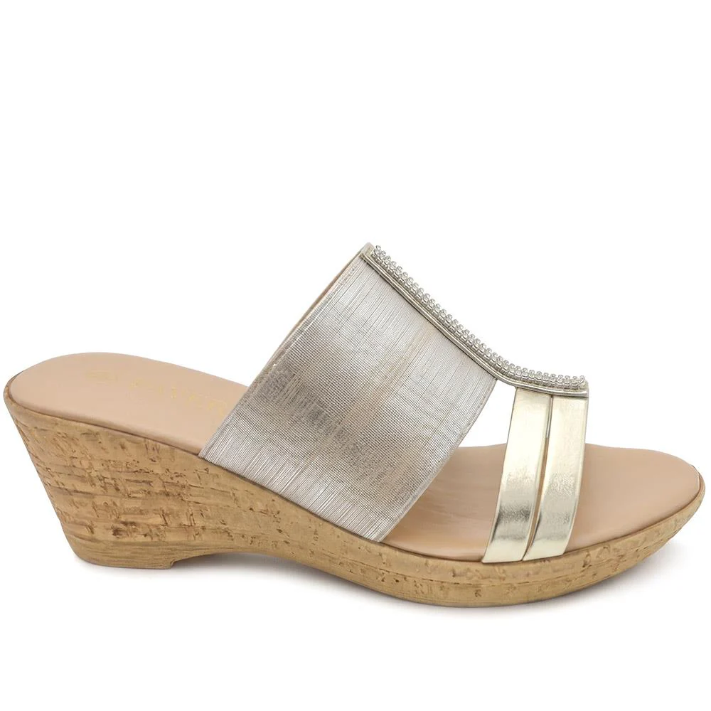 Wide Fit Stretchy Mule Sandals - CLUBS43007 / 329 808 - Gold - Image 2