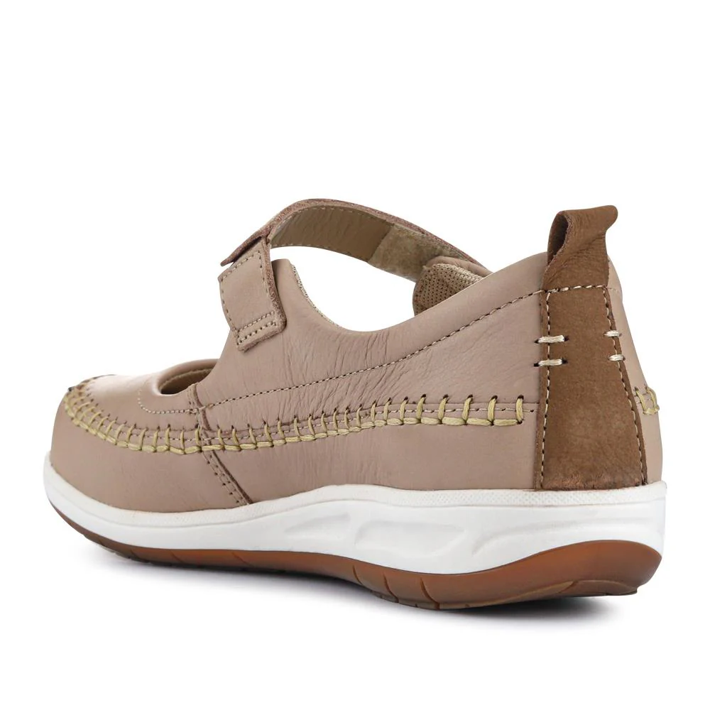 Wide-Fit Touch-Fasten Mary Janes - PARK41031 / 327 061 - Beige - Image 3
