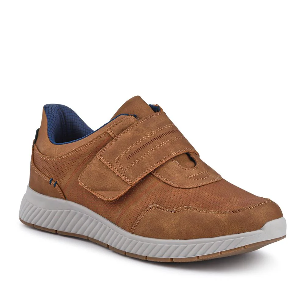 Easy Step In Wide Fit Touch Fastening Trainers - GANG41019 / 327 550 - Tan