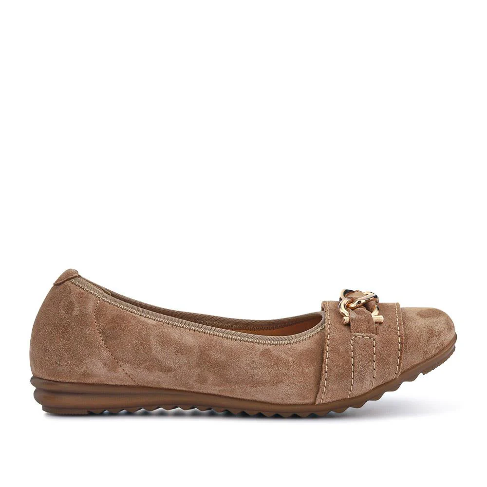 Yvette Leather Wide-Fit Ballet Pumps - YVETTE / 326 959 - Beige Suede - Image 2